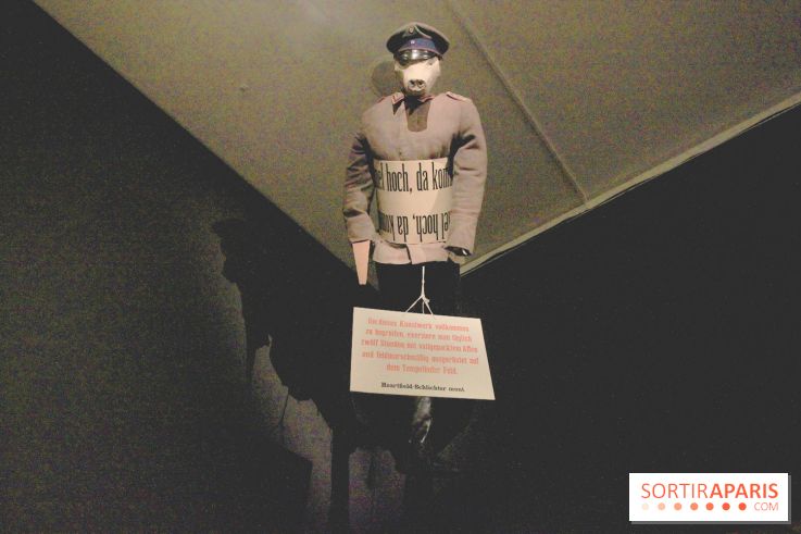 Exposition DADA au Musée de l'Orangerie - Archange prussien, Isabel Kork et Michael Sellmann d'après Rudolf Schlichter et John Heartfield (1920), 1988