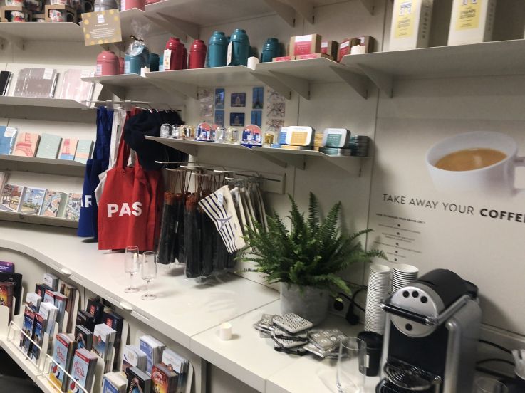 Le Kiosque innovant des Champs ouvre ses portes à Paris 