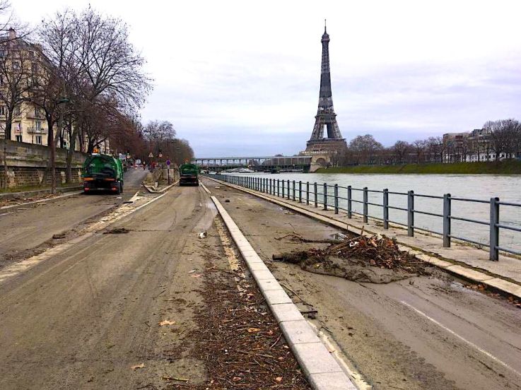 Berges de Seine : réouverture progressive après la crue, nettoyage en cours dans Paris centre