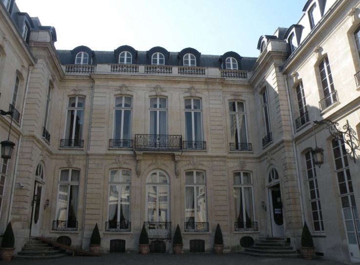 Peut-on visiter l'Hôtel de La Rochefoucauld-Doudeauville, le palais de l'ambassade d'Italie à Paris?