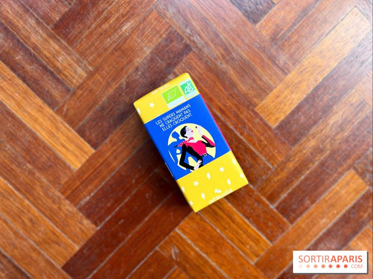 Des roses en trompe-l'œil et des mini-tablettes chez De Neuville pour la Fête des Mères 2022