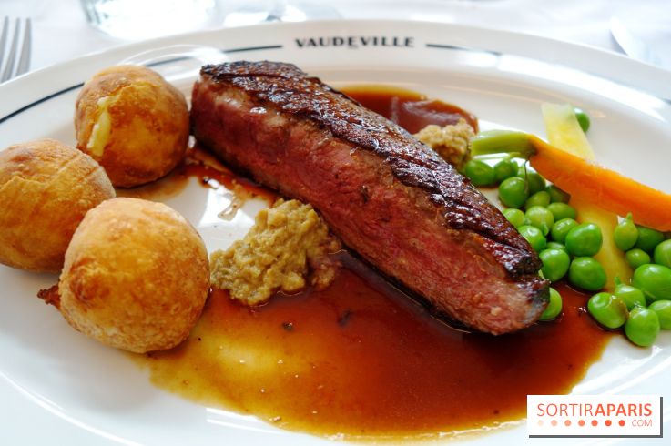 Le Vaudeville à Paris : cuisine traditionnelle et fruits de mer pour la brasserie centenaire