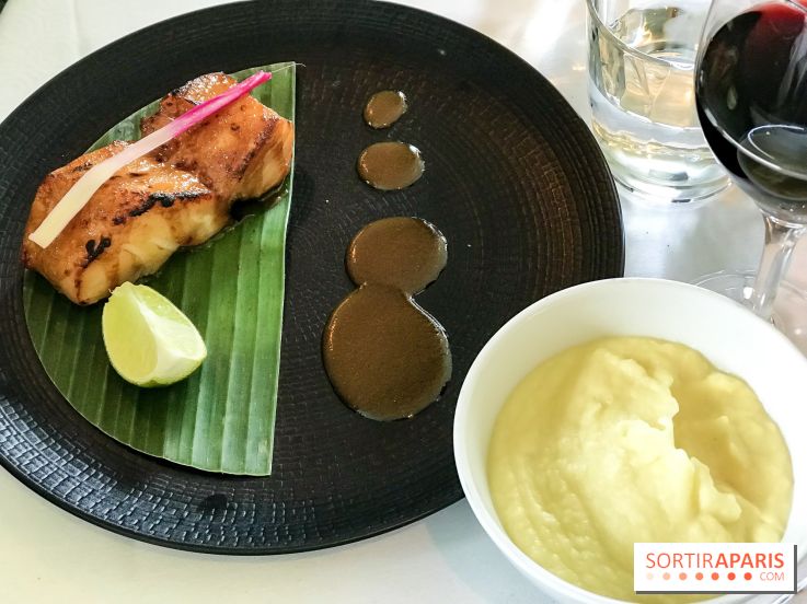 Le River Café, la péniche terrasse-restaurant se renouvelle