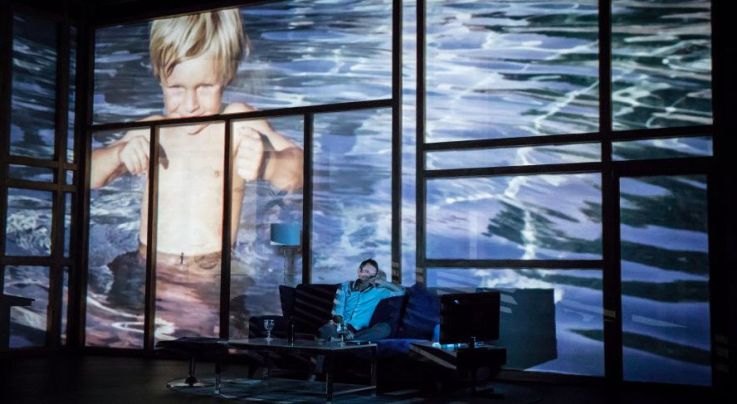 Rabbit Hole au Théâtre des Bouffes Parisiens