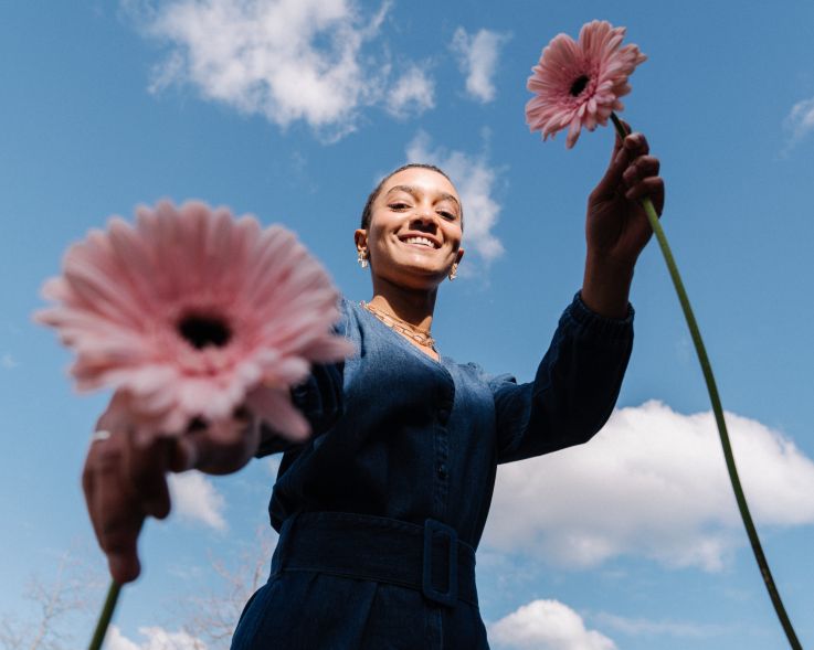 Des bouquets de fleurs offerts aux quatre coins de Paris