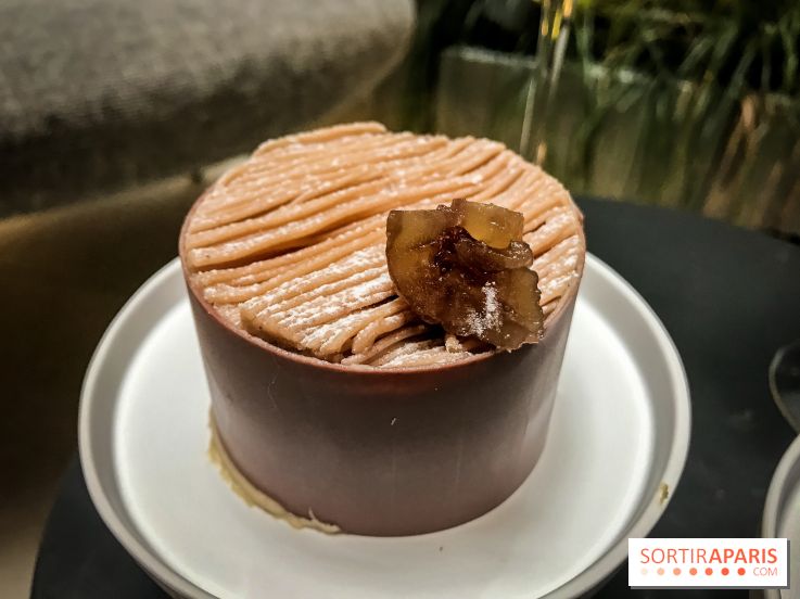 Tea-time Hotel Duo by Kevin Lacote