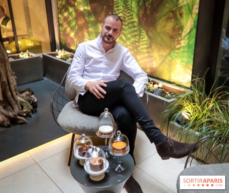 Tea-time Hotel Duo by Kevin Lacote