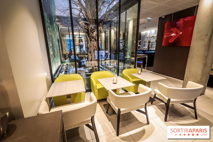 Tea-time Hotel Duo by Kevin Lacote