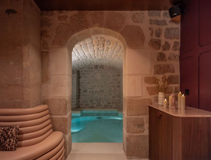 Boudoir des Muses : un hôtel au passé sulfureux dans un bâtiment historique à Paris