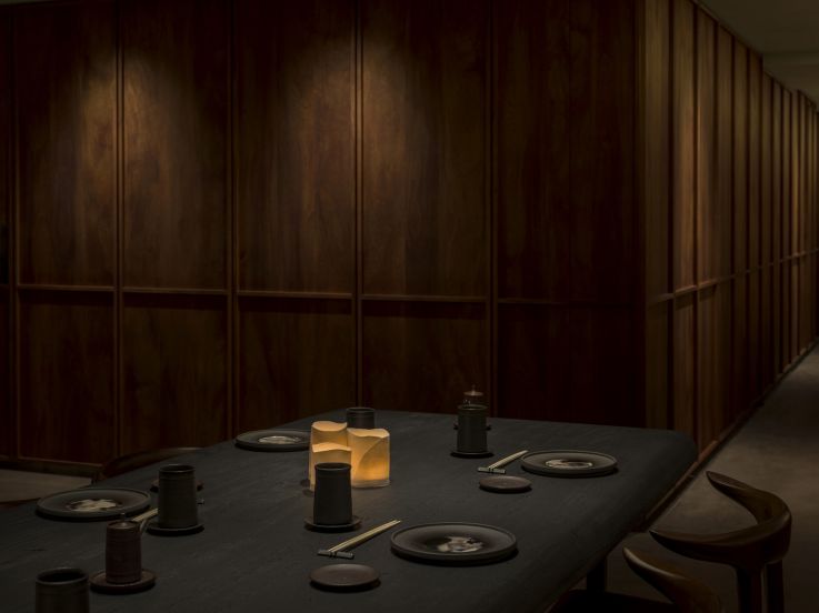 Saint Laurent ouvre Sushi Park, un restaurant japonais haut de gamme dans sa boutique Rive Droite