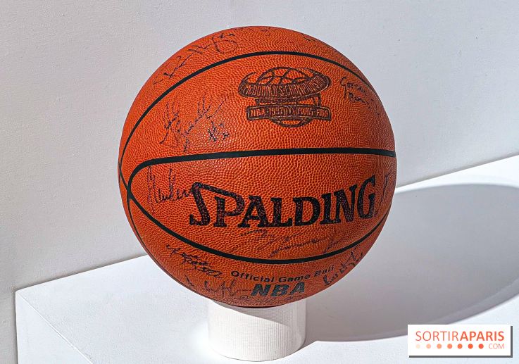 Une exposition gratuite d'objets de sport de collection ayant appartenu à des champions, à Paris 