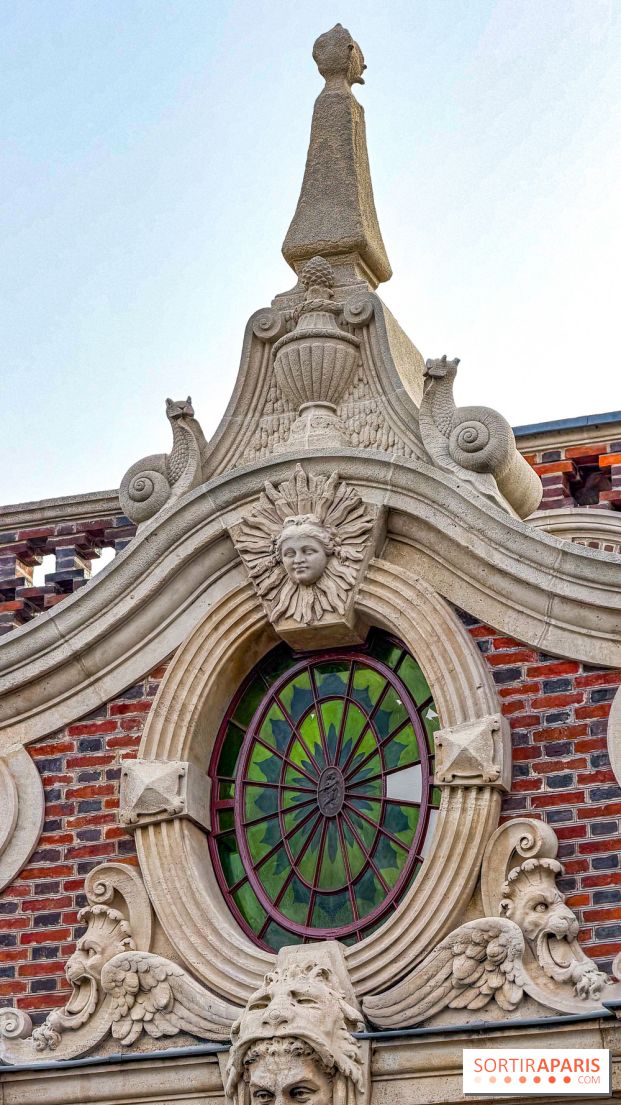 Le Portail aux escargots, le vestige étonnant de la demeure du fondateur de la haute couture