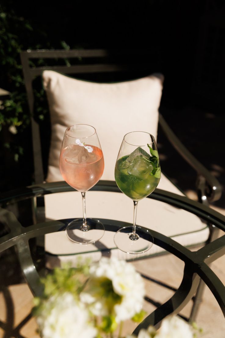 Ritz Bar d’Été 2026 : des cocktails fleuris à siroter dans le Grand Jardin de l'hôtel, place Vendôme