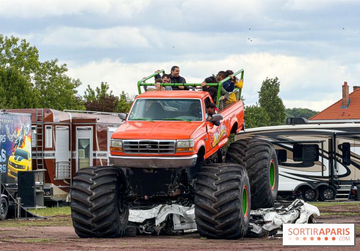 Insolite : un show de Monster Trucks, freestyle moto et Transformers débarque près de Paris