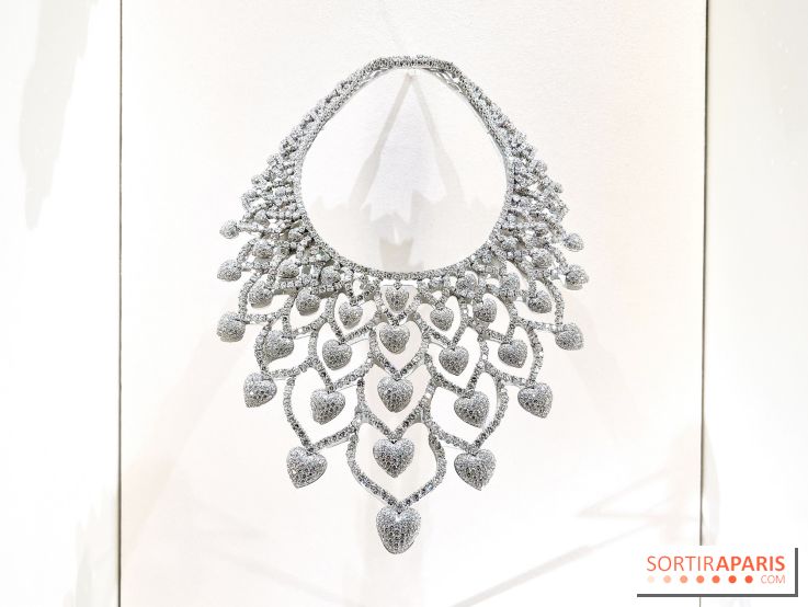 La première exposition retrospective de la Maison de joaillerie FRED au Palais de Tokyo