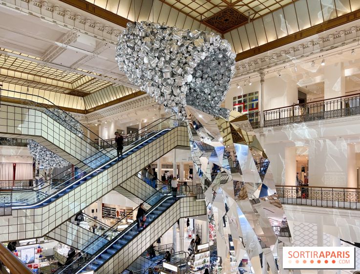 Sangam : l'installation monumentale de Subodh Gupta au Bon Marché Rive Gauche