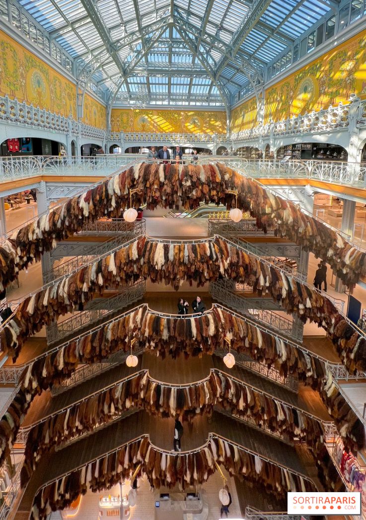 Paris à Poil(s) : carte blanche à l'artiste Charlie Le Mindu qui recoiffe la Samaritaine