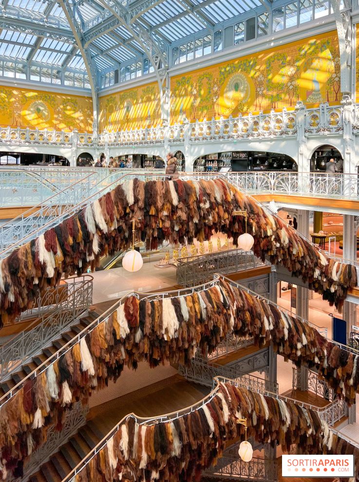 Paris à Poil(s) : carte blanche à l'artiste Charlie Le Mindu qui recoiffe la Samaritaine