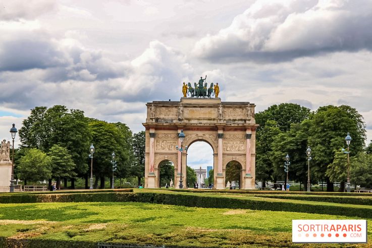Visuel Paris arc carrousel Louvre