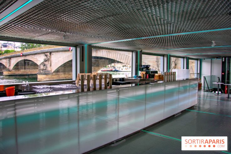 Fluctuart, premier centre d'art urbain flottant au monde, ouvre ses portes