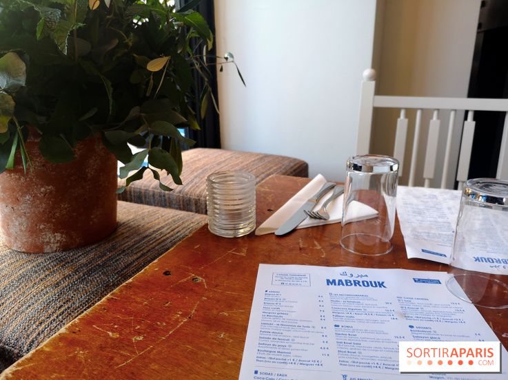 Mabrouk - Sur un coin de table