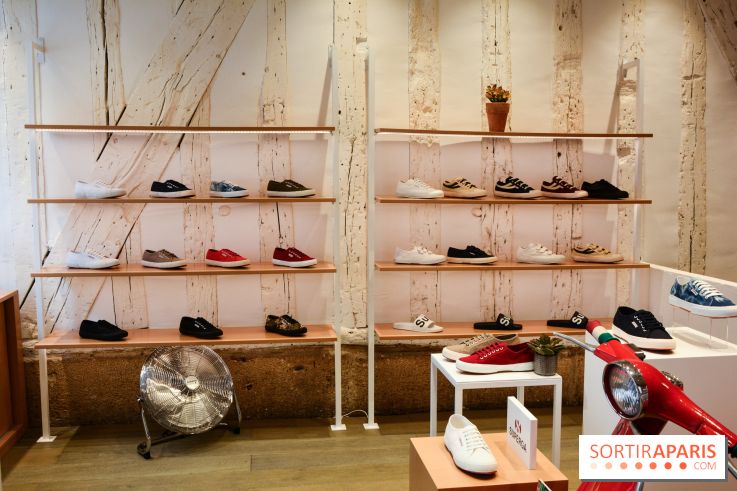 Superga ouvre sa première boutique parisienne