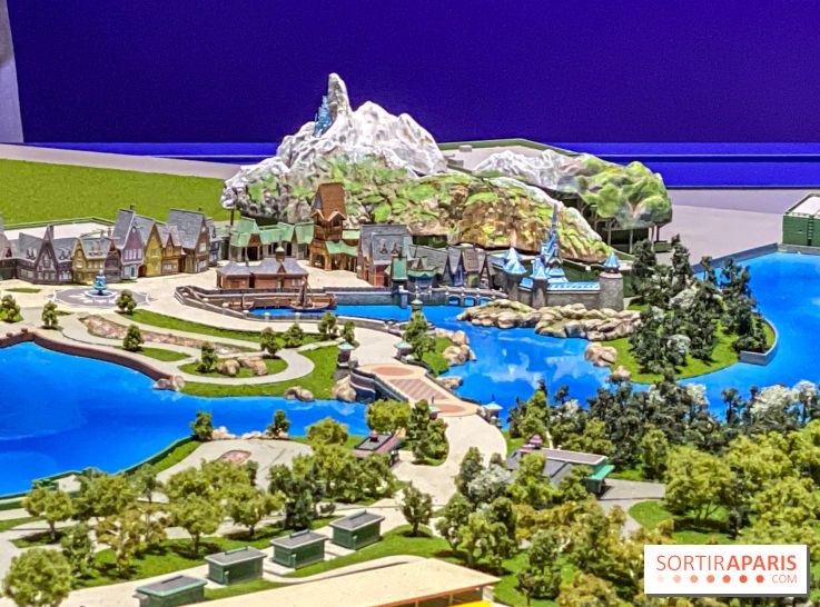 Visuels Disneyland Paris Disney Adventure World maquette Reine des Neiges
