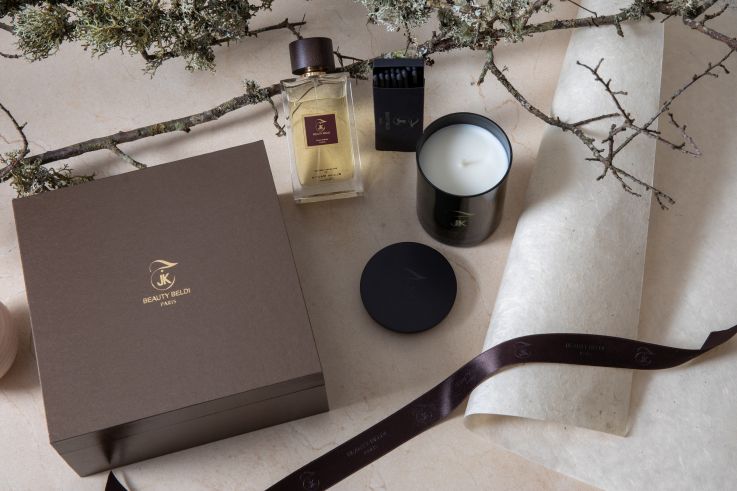 La collection d'accessoires JK Beauty Beldi exposée dans le 7ème arrondissement