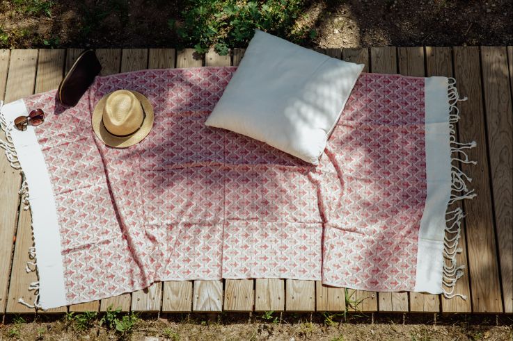 La collection d'accessoires JK Beauty Beldi exposée dans le 7ème arrondissement