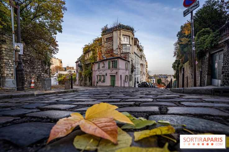 Visuel Paris Montmartre automne - maison rose