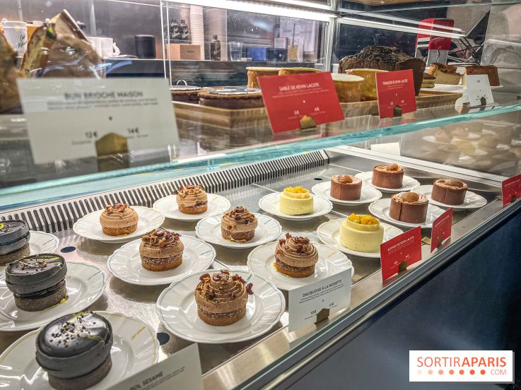 Café Kitsuné Louvre en mode salon de thé et pâtisserie