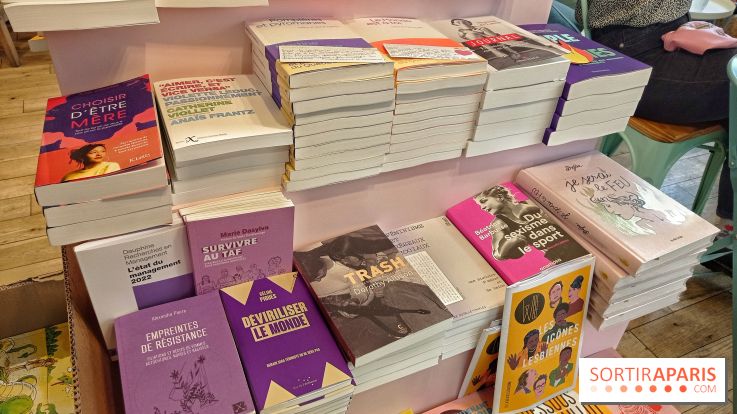 Un livre et une tasse de thé, la librairie féministe et engagée à République