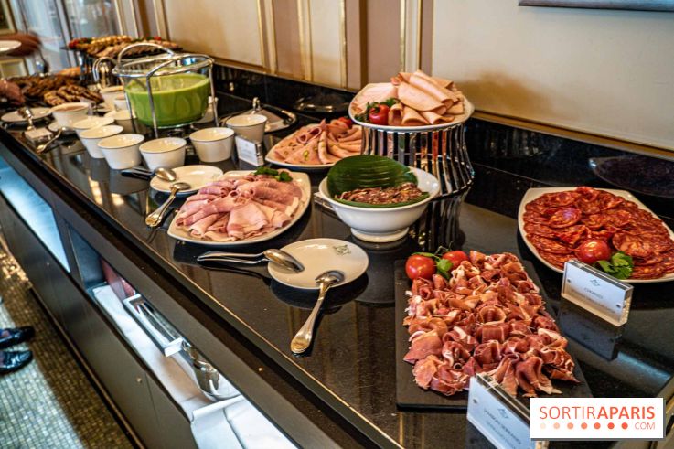 Photos : le Brunch royal du café de la Paix