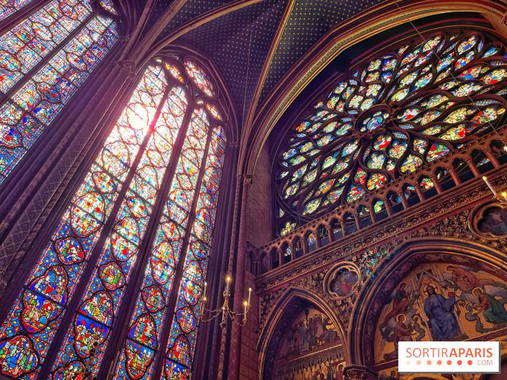La Sainte-Chapelle et ses 1113 vitraux, un véritable joyau gothique à Paris