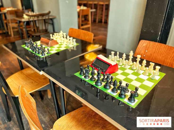 Blitz Society, le bar parisien qui vous apprend à jouer aux échecs