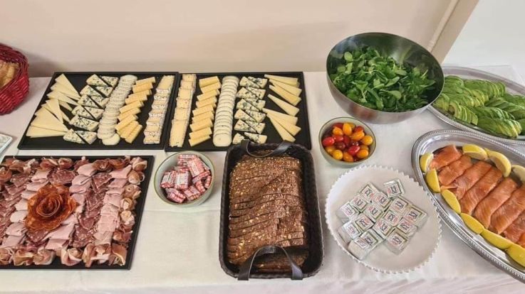 Le brunch familial avec aire de jeux chez Môments, le family concept de Versailles