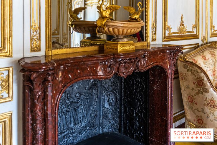 Les appartements de Madame Du Barry restaurés au Château de Versailles - cheminée