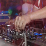 Déconfinement : clubs, lieux festifs et vie nocturne, les oubliés de la crise du coronavirus