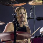 Mort de Taylor Hawkins, batteur des Foo Fighters, à l’âge de 50 ans