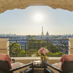 Saint-Valentin 2021 à Paris : un séjour bien-être romantique dans un célèbre palace parisien