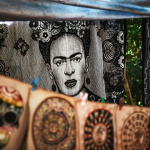 Expo Frida Kahlo au Palais Galliera: une retrospective présente des pièces de la Casa Azul à Paris