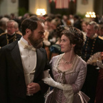 Le Président Foudroyé: Betty Gilpin, Michael Shannon