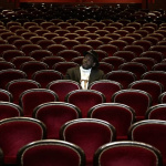 Noir, Juif et Borgne : l’odyssée Sammy Davis Jr. au Café de la Danse