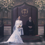 The Handmaid’s Tale : la servante écarlate : Josh Charles, Yvonne Strahovski