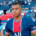 PSG : Kylian Mbappé entretient encore le flou sur son avenir, mais pose déjà ses conditions