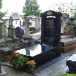 Le Cimetière de Passy, en face de la Tour Eiffel