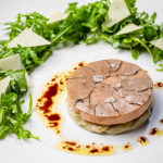 Recette de la salade d’artichauts et foie gras d’oie du chef deux étoiles Cédric Deckert