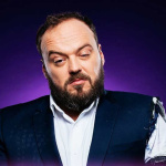 Alban Ivanov à la Cigale en 2020 avec Vedette