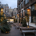 Noël 2024 à Paris : bar à chocolat & gourmandises sur la terrasse de l'hôtel Les Jardins du Marais
