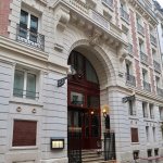 Pop-up Yves Saint Laurent Beauté Hôtel Les Bains